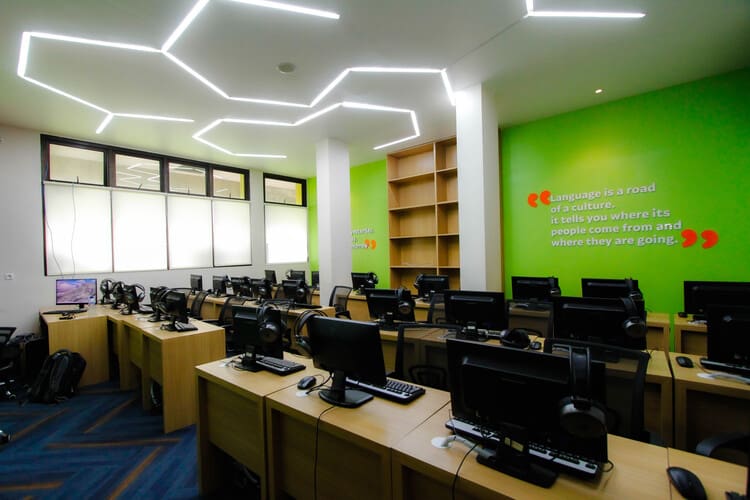 LAB BAHASA BANIN DEPAN